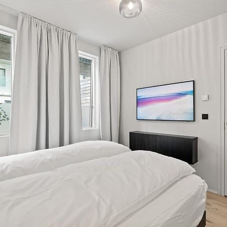 Brand New Downtown Harbor Apartment Ρέυκιαβικ Εξωτερικό φωτογραφία