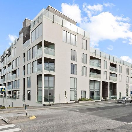 Brand New Downtown Harbor Apartment Ρέυκιαβικ Εξωτερικό φωτογραφία